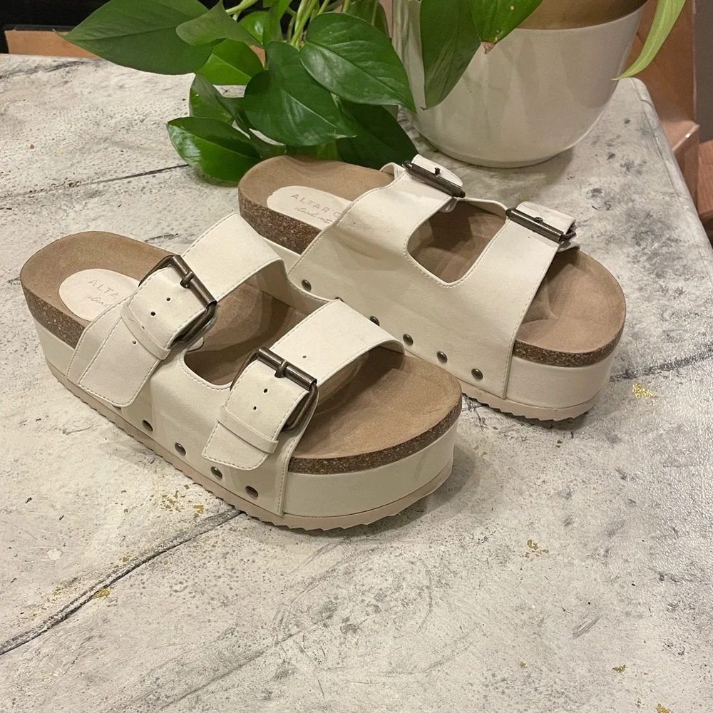 Altar’D State White Platform Sandals with Buckles size 7 - Picture 2 of 7